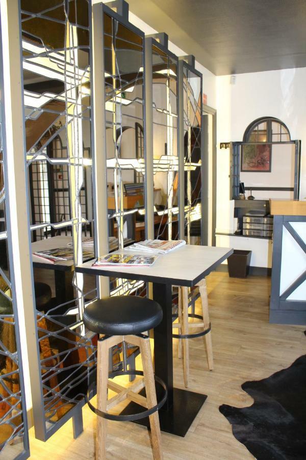 Logis Le Quai Fleuri Hotel Les Villages Voveens Ngoại thất bức ảnh